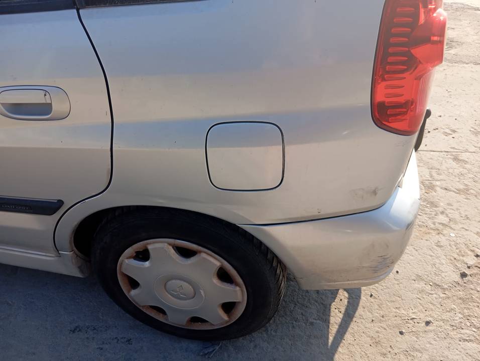 TAPA EXTERIOR COMBUSTIBLE