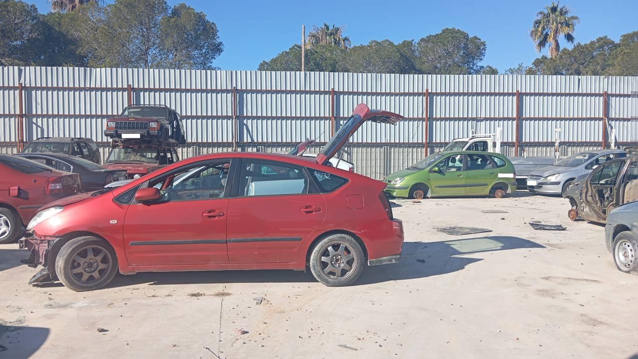 Imagen del vehículo TOYOTA PRIUS (NHW20)