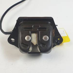 CERRADURA MALETERO / PORTON NISSAN ALMERA TINO (V10M) Autodesguaces Alicante