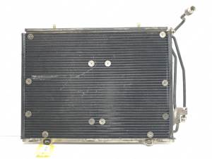 CONDENSADOR / RADIADOR AIRE ACONDICIONADO MERCEDES CLASE C (W202) BERLINA Autodesguaces Alicante