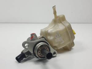 BOMBA FRENO 03350884911 PORSCHE CAYENNE (TYP 9PA) Autodesguaces Alicante