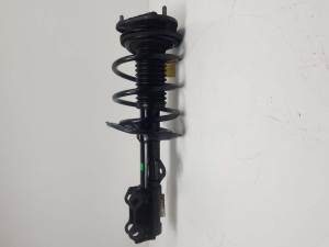 AMORTIGUADOR DELANTERO DERECHO 4851002841 TOYOTA AURIS (E150) Autodesguaces Alicante