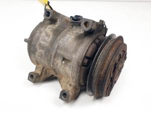 COMPRESOR AIRE ACONDICIONADO 92600VK510 NISSAN PICK-UP (D22) Autodesguaces Alicante