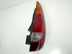 PILOTO TRASERO DERECHO DAEWOO TACUMA Autodesguaces Alicante