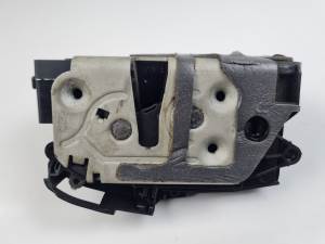 CERRADURA PUERTA TRASERA DERECHA AM5AR26412AE FORD C-MAX (CB7) Autodesguaces Alicante