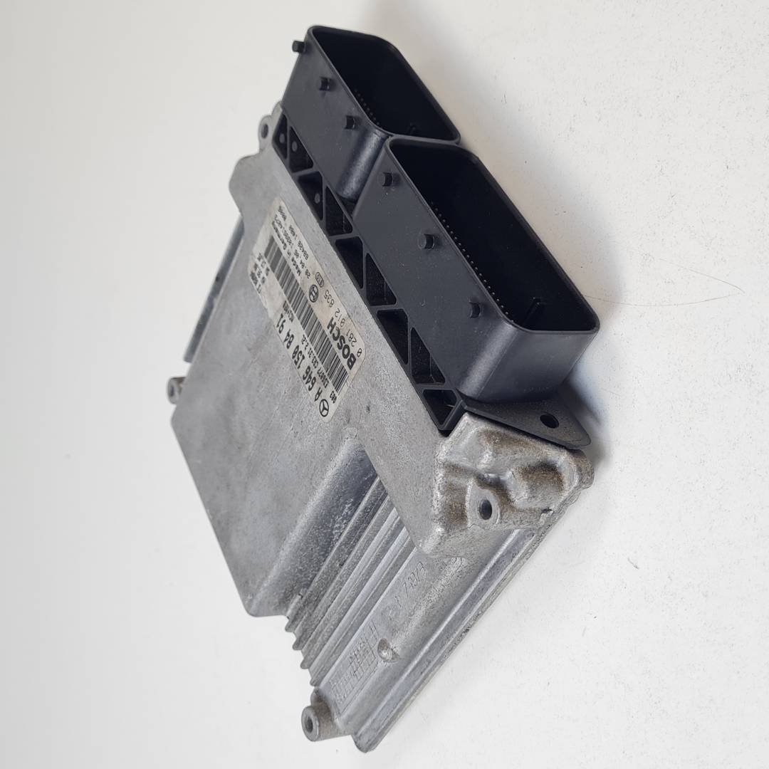 CENTRALITA MOTOR UCE - 0281012835 - MERCEDES - VITO (W639) COMBI 06.2003 ->