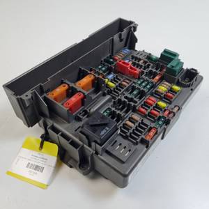 CAJA RELES / FUSIBLES 911944403 BMW SERIE 1 BERLINA (E81/E87) Autodesguaces Alicante