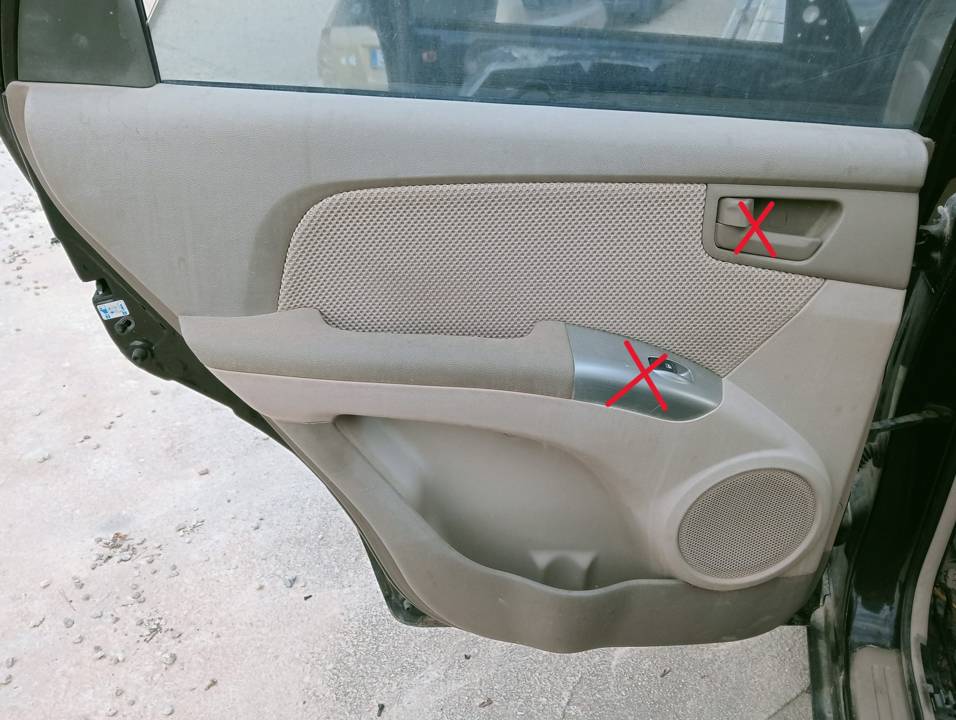 GUARNECIDO PUERTA TRASERA IZQUIERDA