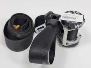 CINTURON SEGURIDAD TRASERO DERECHO 603861900 OPEL ZAFIRA B Autodesguaces Alicante