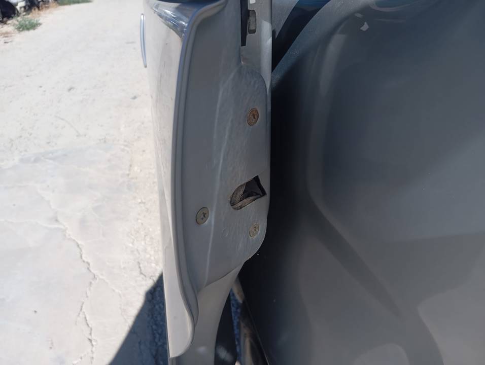 CERRADURA PUERTA LATERAL IZQUIERDA