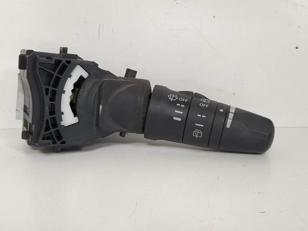 MANDO LIMPIA - 252608H905 - NISSAN - X-TRAIL (T30)
