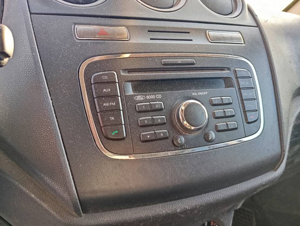 SISTEMA AUDIO / RADIO CD