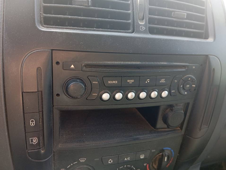 SISTEMA AUDIO / RADIO CD