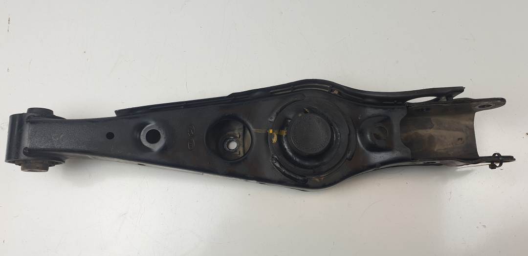 BRAZO SUSPENSION INFERIOR TRASERO DERECHO - 55220D3050 - HYUNDAI - TUCSON