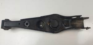 BRAZO SUSPENSION INFERIOR TRASERO DERECHO 55220D3050 HYUNDAI TUCSON Autodesguaces Alicante