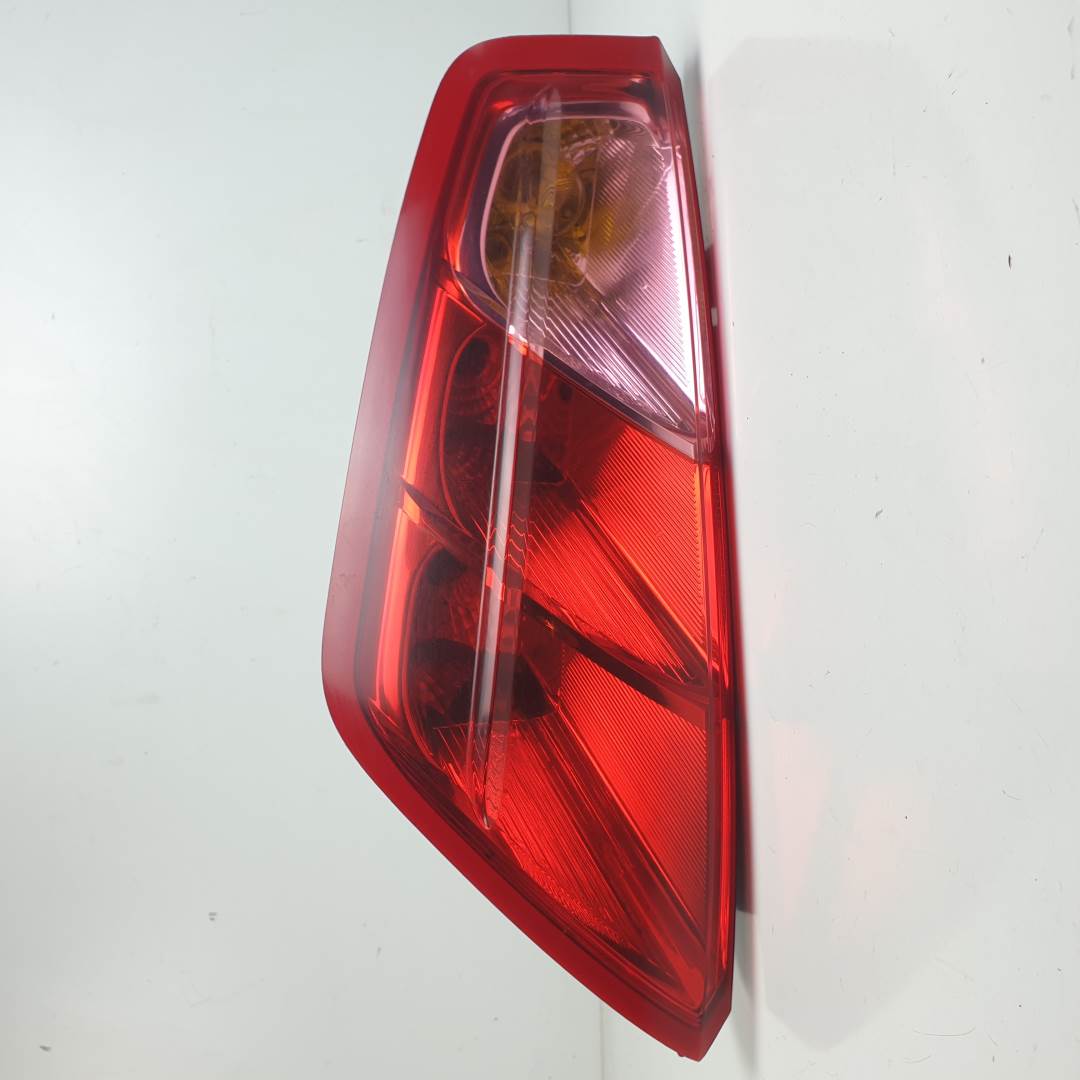 PILOTO TRASERO IZQUIERDO - 51701589 - FIAT - GRANDE PUNTO (199)