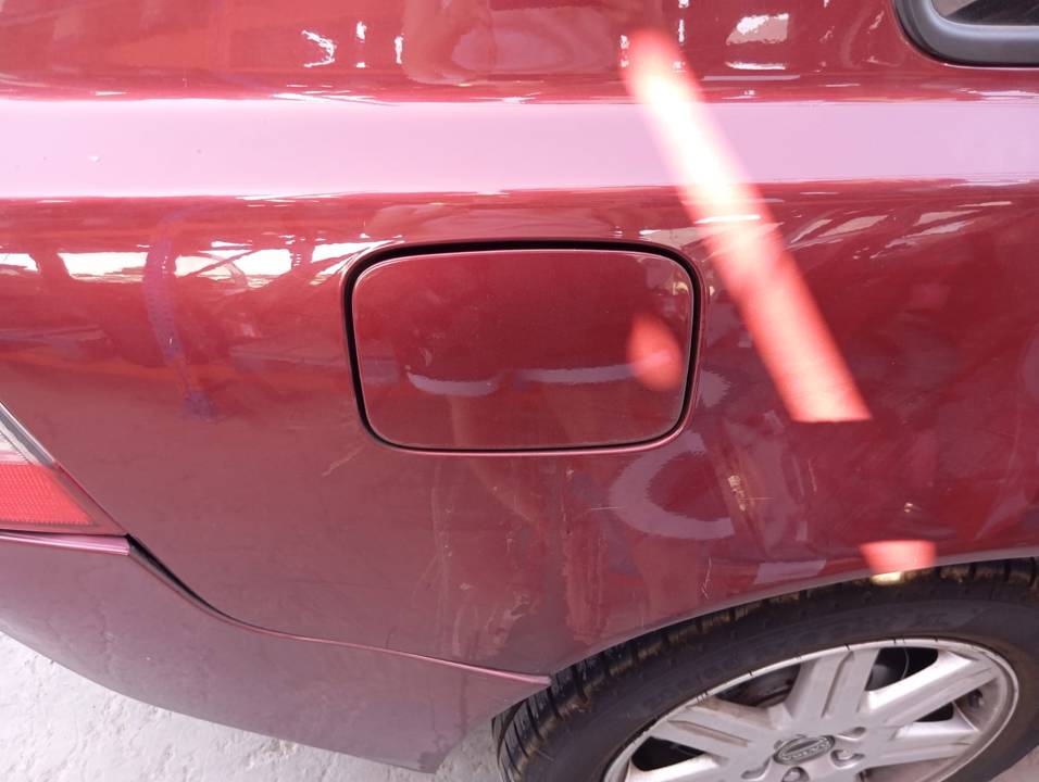TAPA EXTERIOR COMBUSTIBLE
