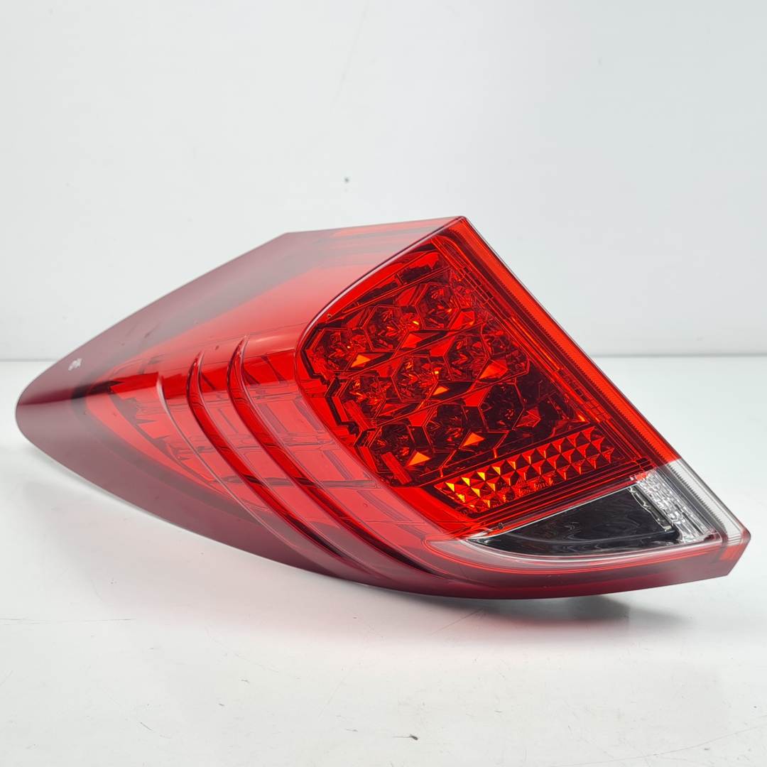 PILOTO TRASERO IZQUIERDO - FR26260102 - HONDA - CIVIC (FB)