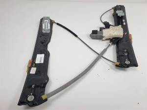 ELEVALUNAS DELANTERO DERECHO GX7323200AD JAGUAR XE Autodesguaces Alicante