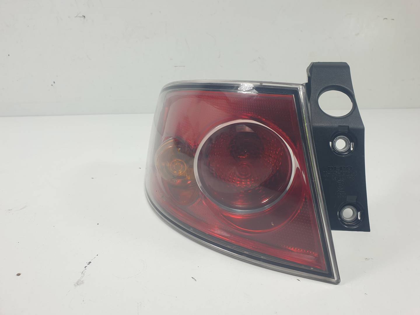 PILOTO TRASERO IZQUIERDO - 084451916LB - SEAT - IBIZA (6L1)