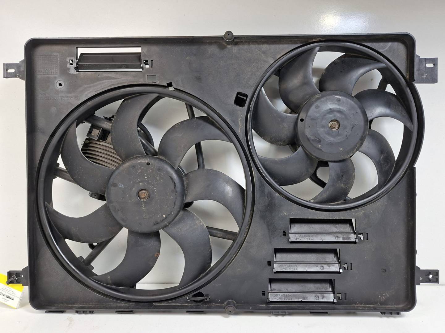 ELECTROVENTILADOR - BJ328C607AC - LAND ROVER - RANGE ROVER EVOQUE