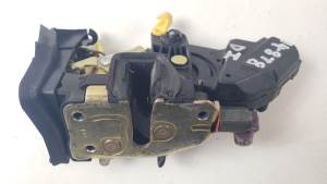 CERRADURA PUERTA DELANTERA IZQUIERDA F81B25218B21 FORD MUSTANG (SN95) Autodesguaces Alicante