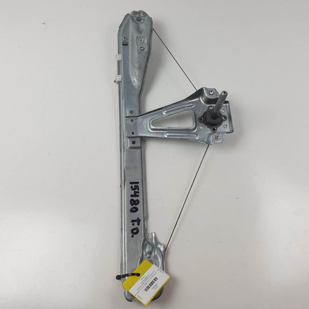 ELEVALUNAS TRASERO DERECHO - 8200291155B - RENAULT - CLIO III