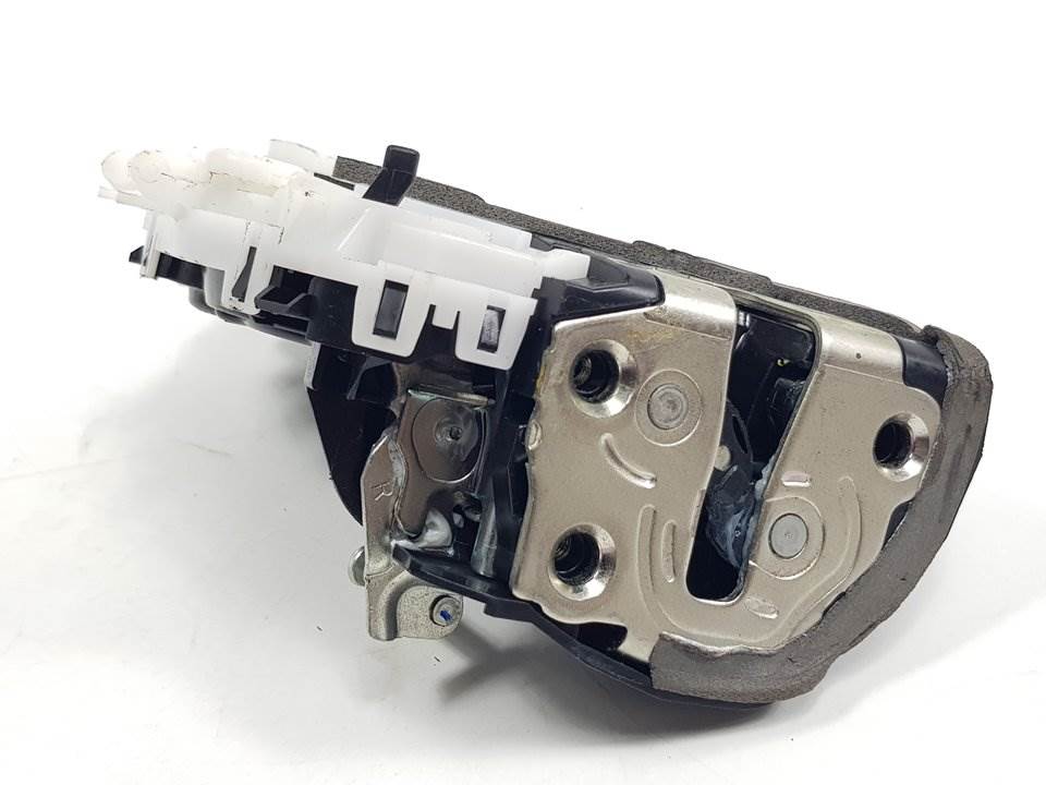 CERRADURA PUERTA TRASERA DERECHA - U2014110F1 - TOYOTA - YARIS