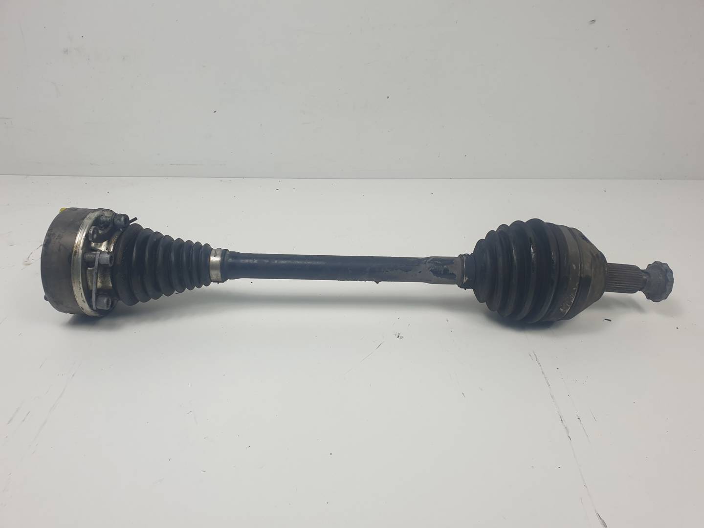 TRANSMISION DELANTERA IZQUIERDA - 6C0407271E - VOLKSWAGEN - POLO (6C1)
