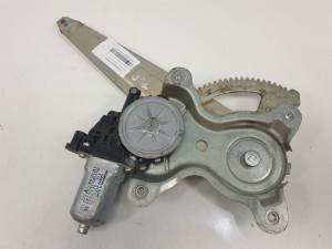 ELEVALUNAS TRASERO DERECHO AE2621003350 MITSUBISHI PAJERO SPORT (KH_, KG_) Autodesguaces Alicante