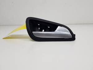 MANETA INTERIOR DELANTERA DERECHA AM51U22600BE FORD FOCUS LIM. (CB8) Autodesguaces Alicante