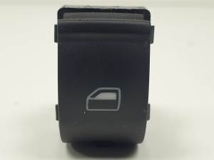 MANDO ELEVALUNAS DELANTERO DERECHO 8E0959855A AUDI TT (8J3/8J9) Autodesguaces Alicante