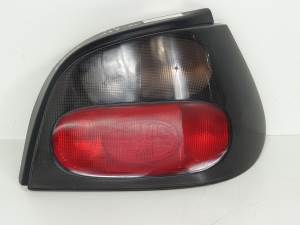 PILOTO TRASERO DERECHO RENAULT MEGANE I BERLINA HATCHBACK (BA0) Autodesguaces Alicante