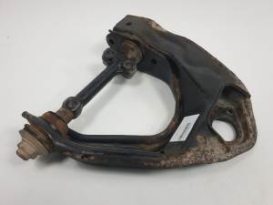 BRAZO SUSPENSION SUPERIOR DELANTERO DERECHO TOYOTA HILUX (KDN) Autodesguaces Alicante