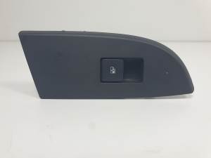 MANDO ELEVALUNAS TRASERO DERECHO 20933566 OPEL AMPERA Autodesguaces Alicante