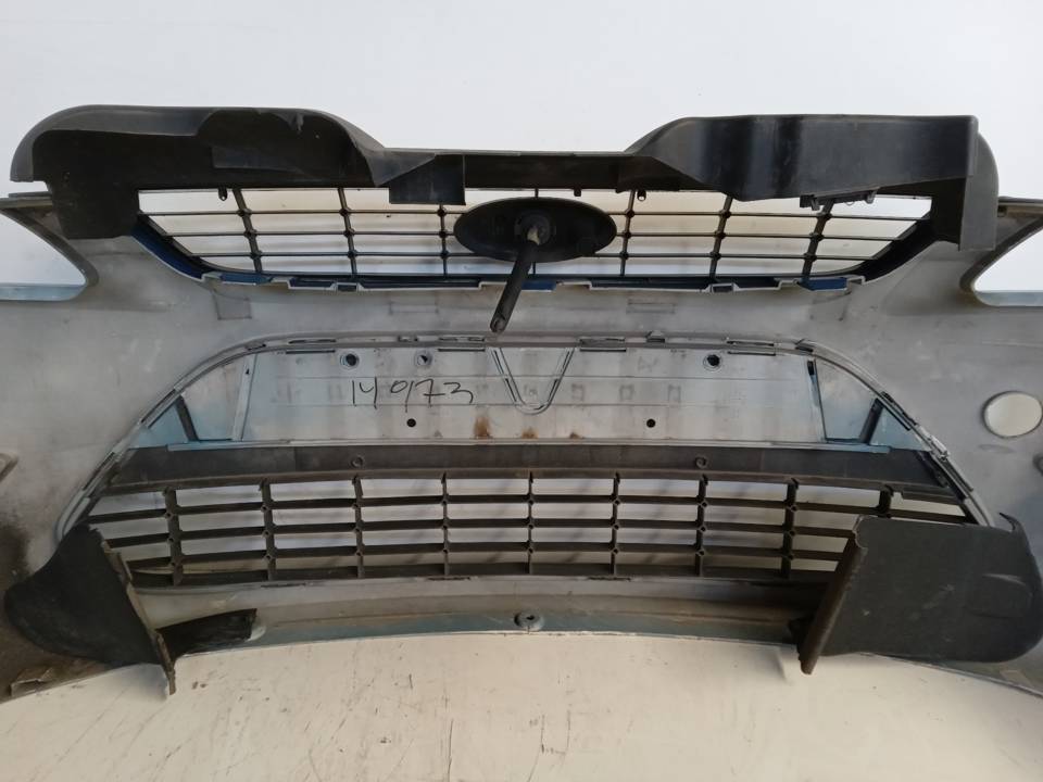 PARAGOLPES DELANTERO