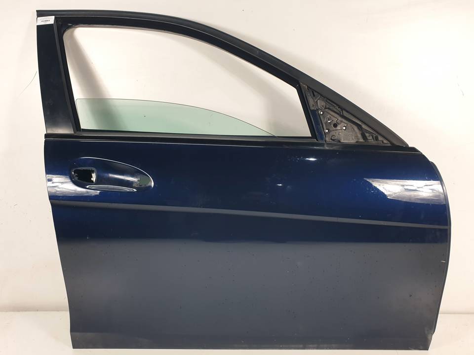 PUERTA DELANTERA DERECHA MERCEDES CLASE C (W204) FAMILIAR Autodesguaces Alicante