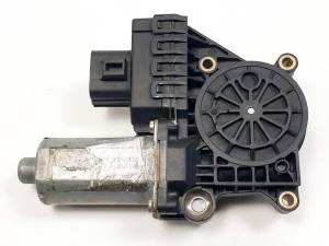 MOTOR ELEVALUNAS DELANTERO IZQUIERDO 0130821946 JAGUAR X-TYPE (X400) Autodesguaces Alicante