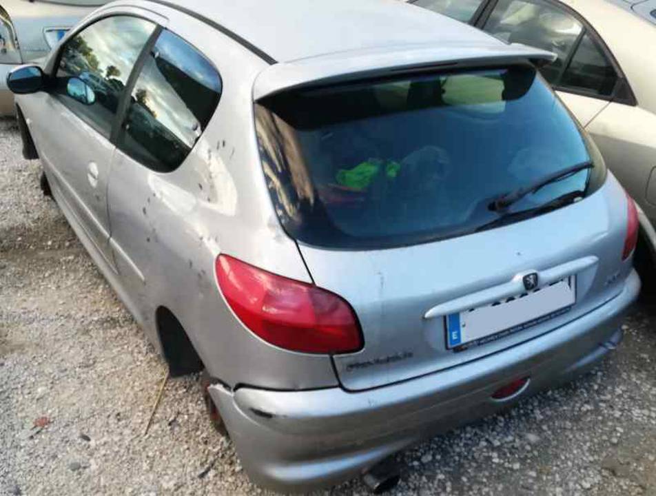 Imagen del vehículo PEUGEOT 206 BERLINA