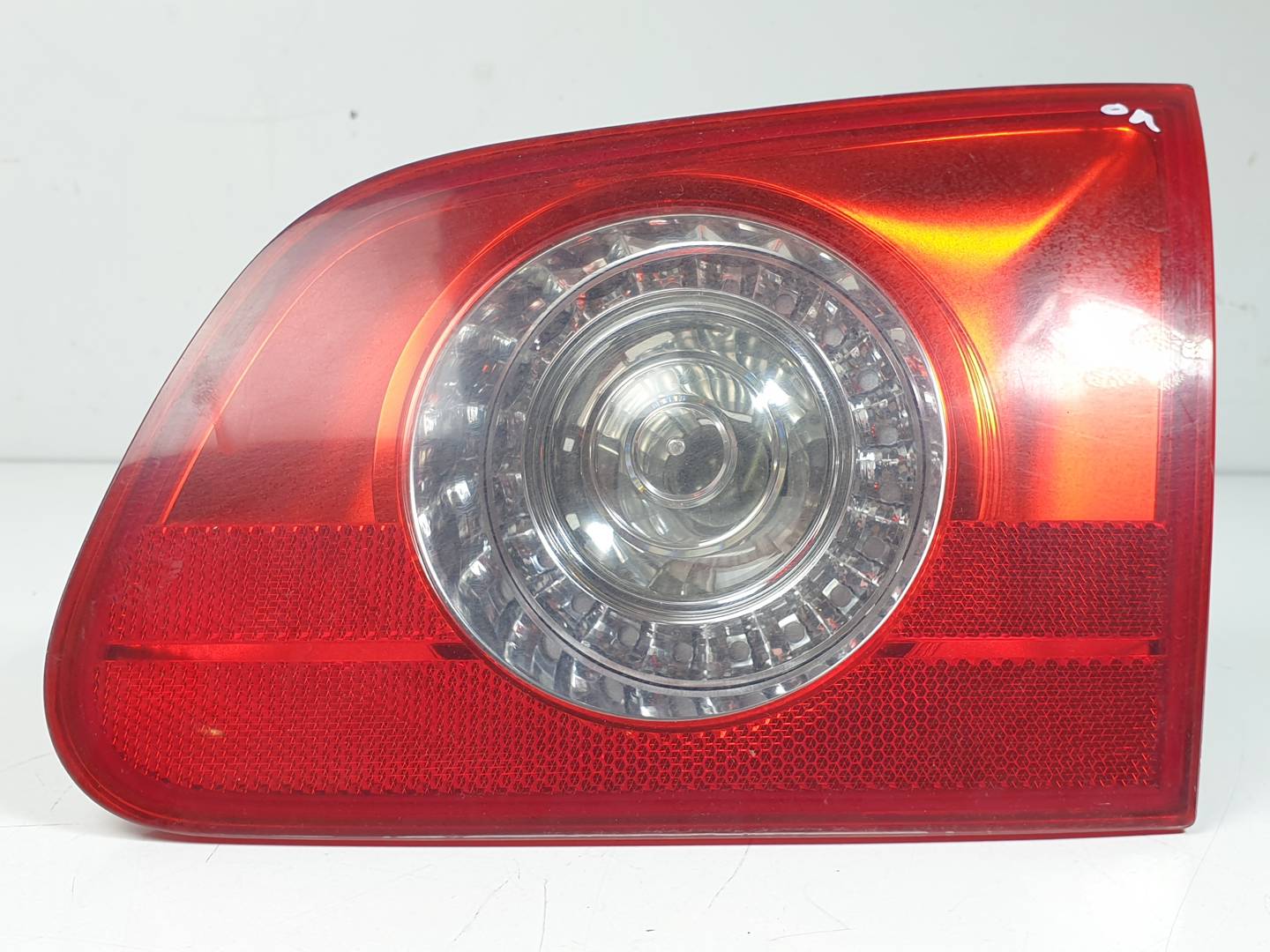 PILOTO TRASERO DERECHO INTERIOR - 3C9945094 - VOLKSWAGEN - PASSAT VARIANT (3C5)