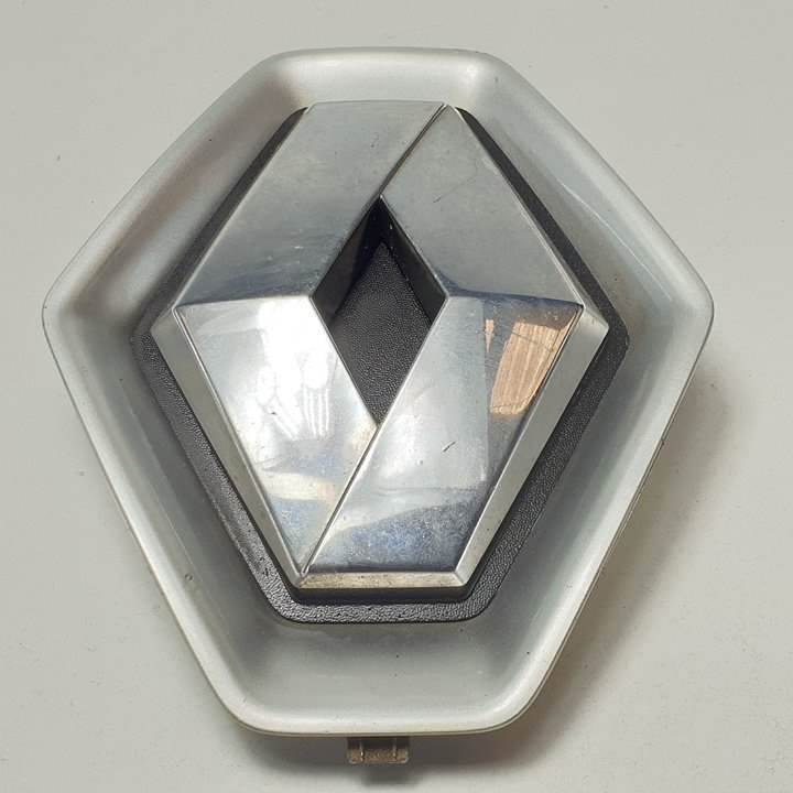 MOLDURAS DELANTERAS - RENAULT - LAGUNA GRANDTOUR III