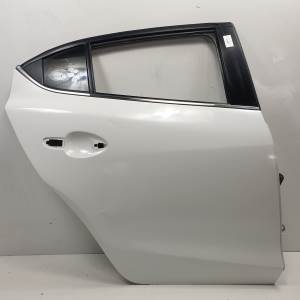 PUERTA TRASERA DERECHA MAZDA 3 (BM/BN) Autodesguaces Alicante