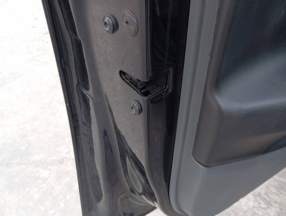 CERRADURA PUERTA DELANTERA IZQUIERDA