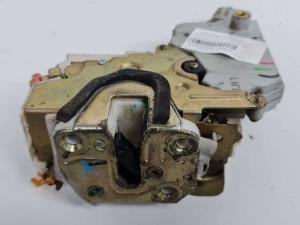 CERRADURA PUERTA DELANTERA IZQUIERDA NISSAN PRIMERA BERLINA (P11) Autodesguaces Alicante