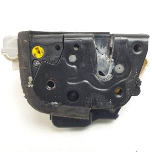 CERRADURA PUERTA TRASERA IZQUIERDA AUDI A6 AVANT (4F2) Autodesguaces Alicante