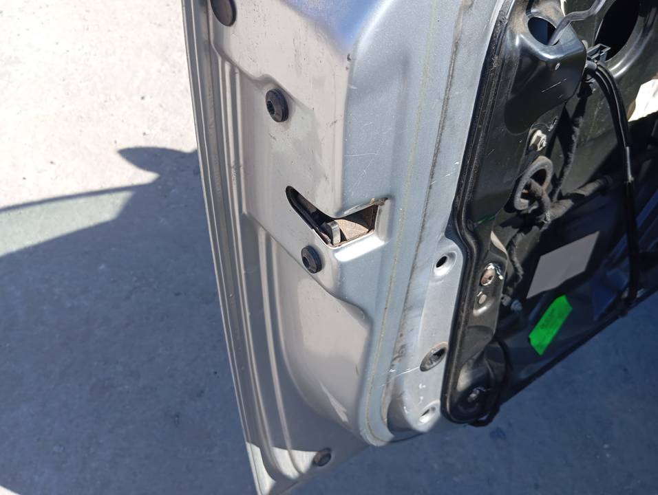 CERRADURA PUERTA DELANTERA IZQUIERDA
