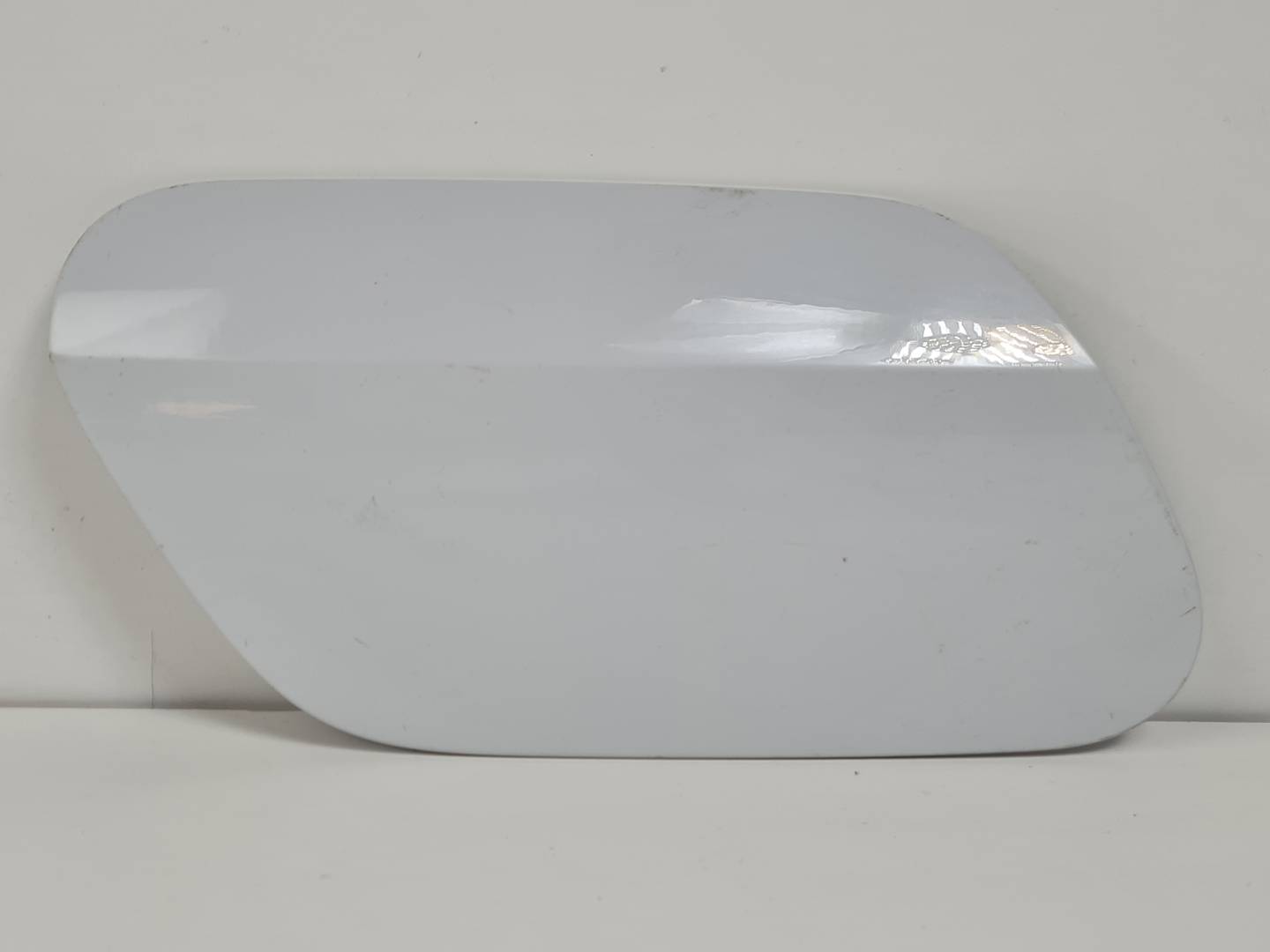 TAPA EXTERIOR COMBUSTIBLE - 82A809907 - AUDI - A1 SPORTBACK (GBA)