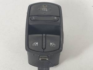 MANDO ELEVALUNAS DELANTERO IZQUIERDO 13258521AA OPEL CORSA D Autodesguaces Alicante