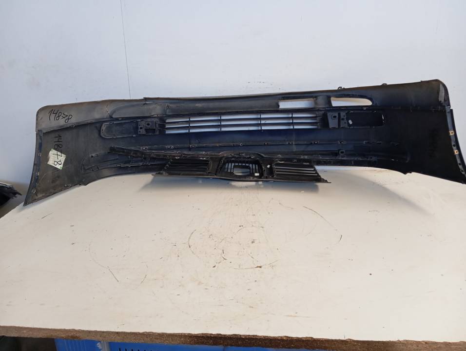 PARAGOLPES DELANTERO