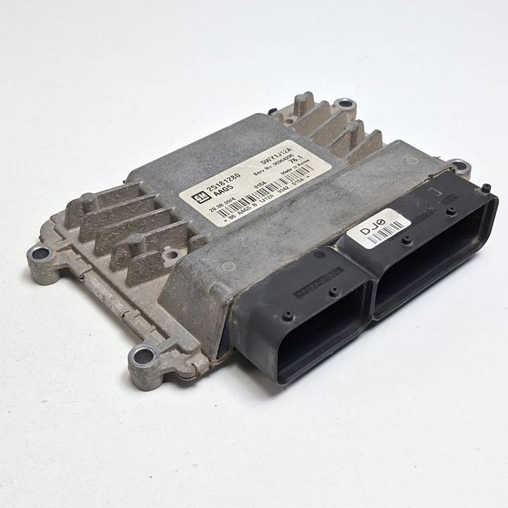 CENTRALITA MOTOR UCE 5WY1J12A CHEVROLET CRUZE Autodesguaces Alicante
